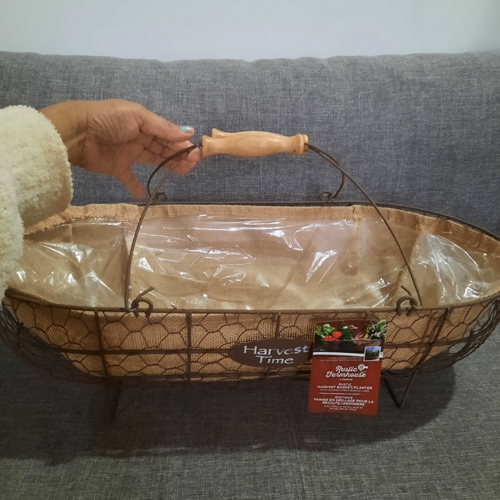 Metal Rustic Basket - Picture 4 of 5